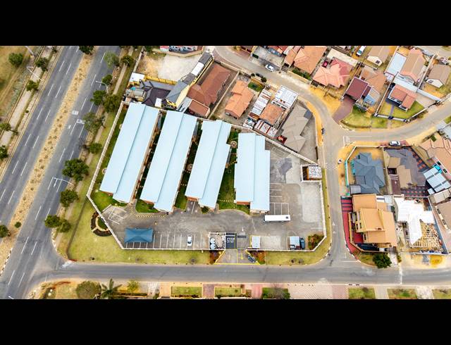 4,100M² BUSINESS FOR SALE IN ORMONDE